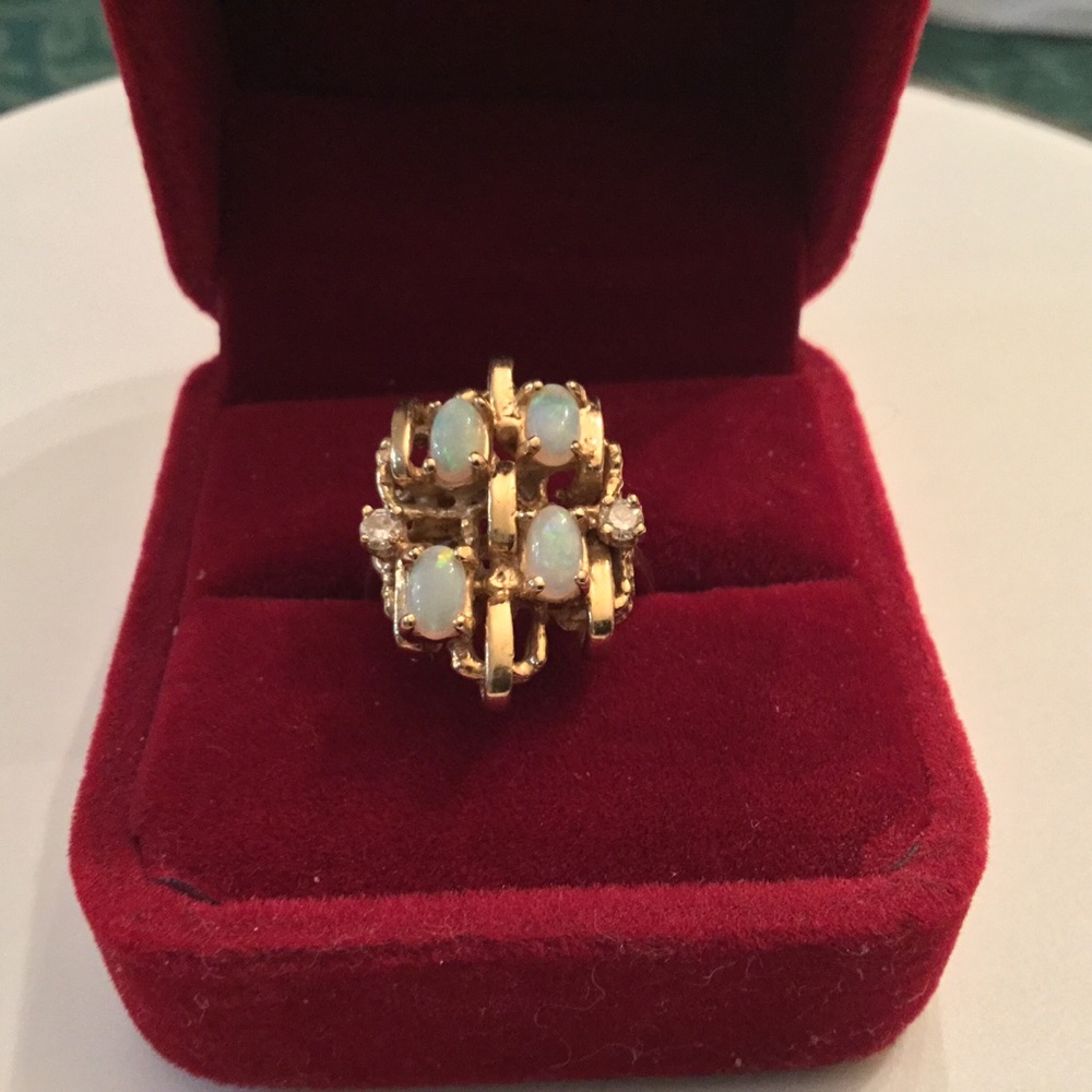 14k Solid Yellow Gold Vintage 4 Opals & 2 Diamonds Ring - Custom Created